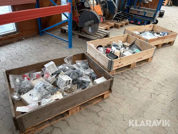 4 paller Blandet Reservedele