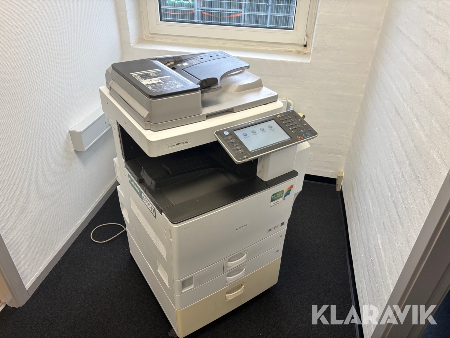 Printer Ricoh Aticio MP C3002