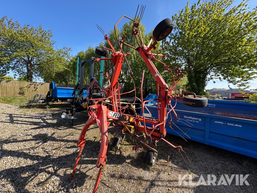 Høvender Fella TH 660 DHY