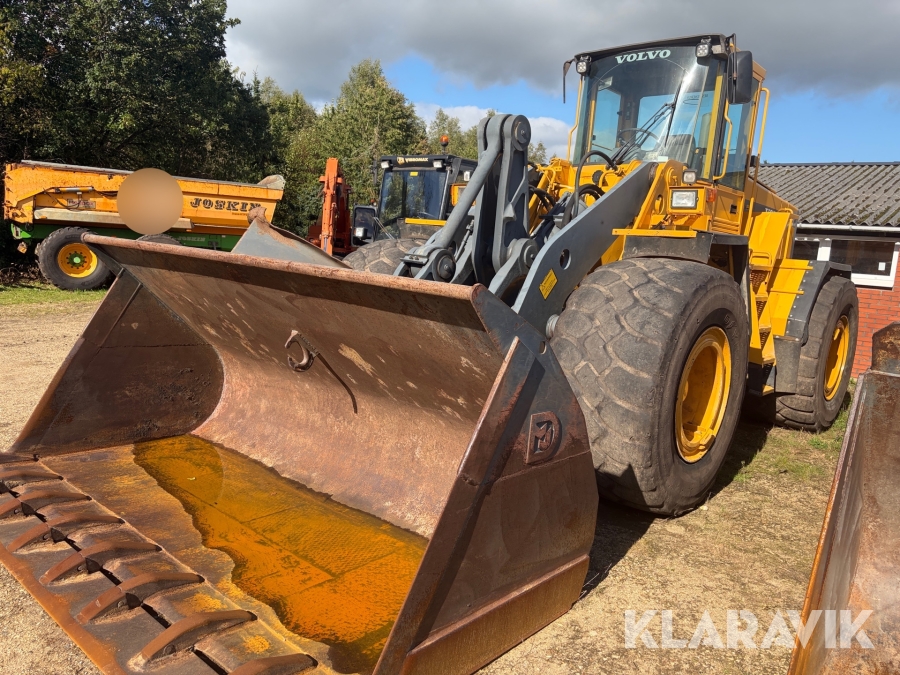 Gummiged Volvo L150C