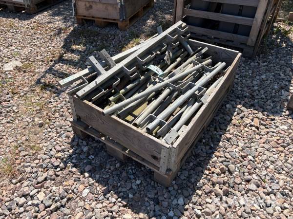Blandet lot af div. stilladsudstyr
