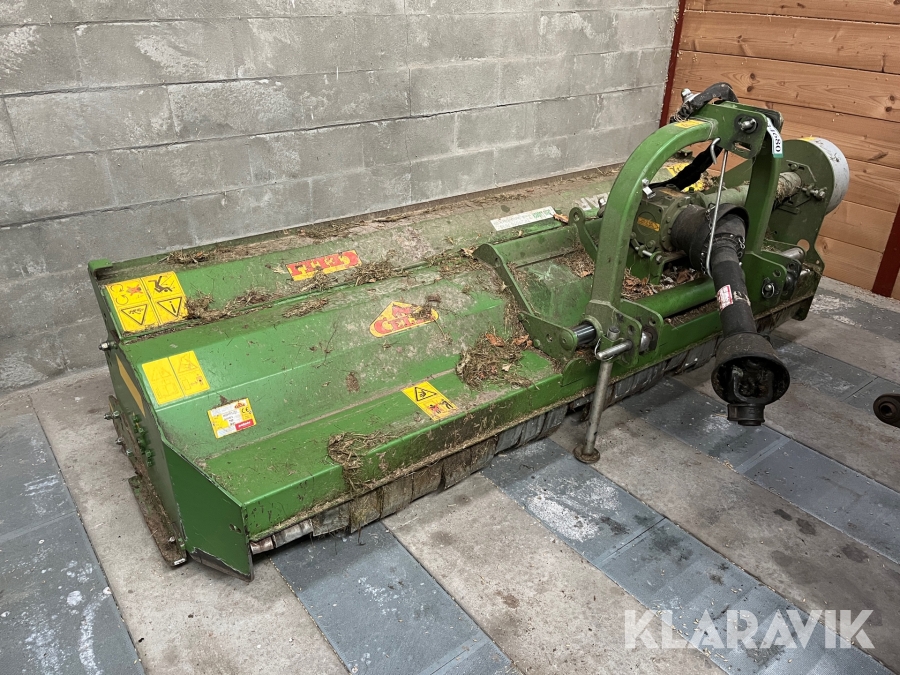 Slagleklipper Celli Mizar 250 med hydraulisk sideforskydning