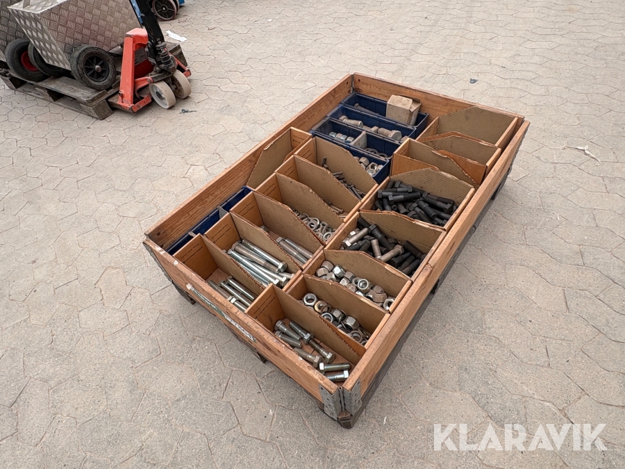 Bolte og møtrikker assorteret