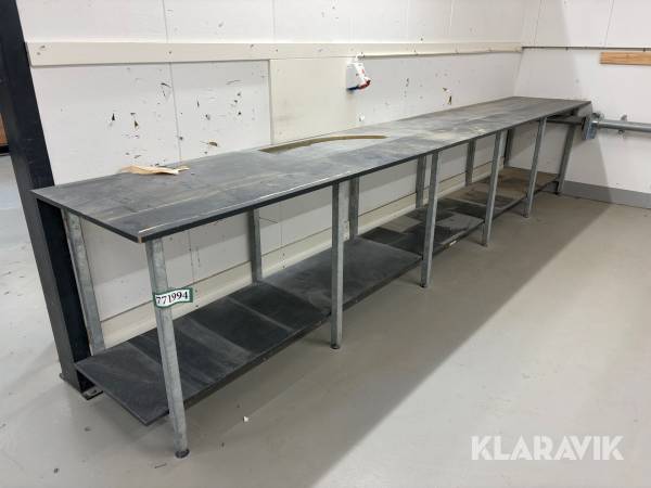 Arbejdsbord med metalramme