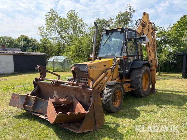 Rendegraver Ford 655c med skovlpakke.