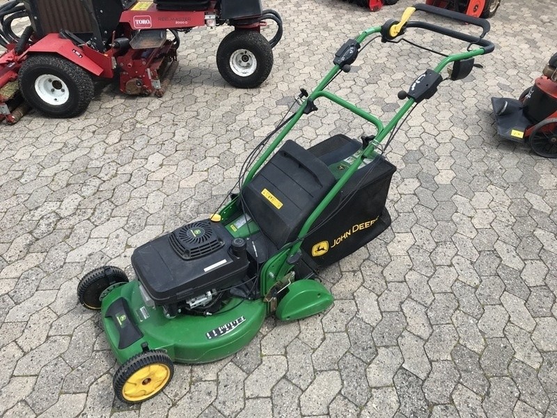 Plæneklipper med tromle