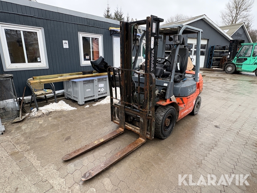 Truck Toyota 62-7FDF25