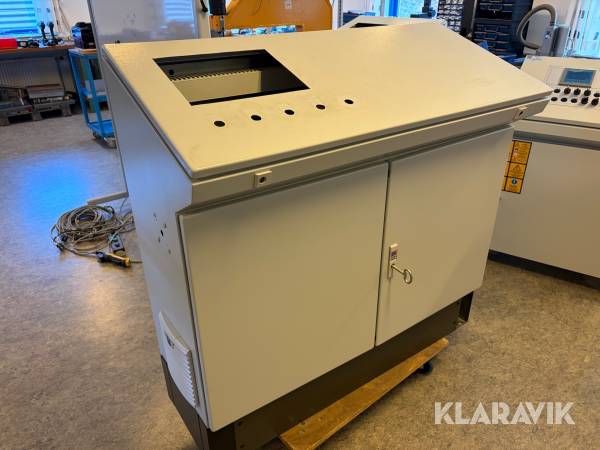 Industripult / styreskab Rittal TP 6742.500 2-delt industripult med ventilation  Rubrik: