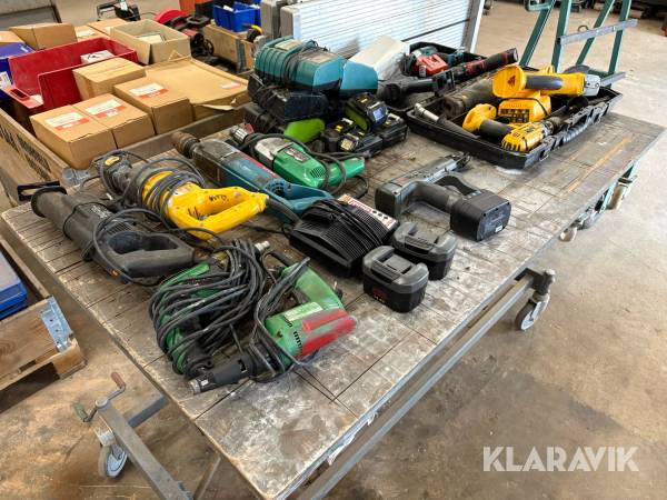 Blandet parti elværktøj DeWalt, Makita, Milwaukee, Bosch og Senco, 30 Styk