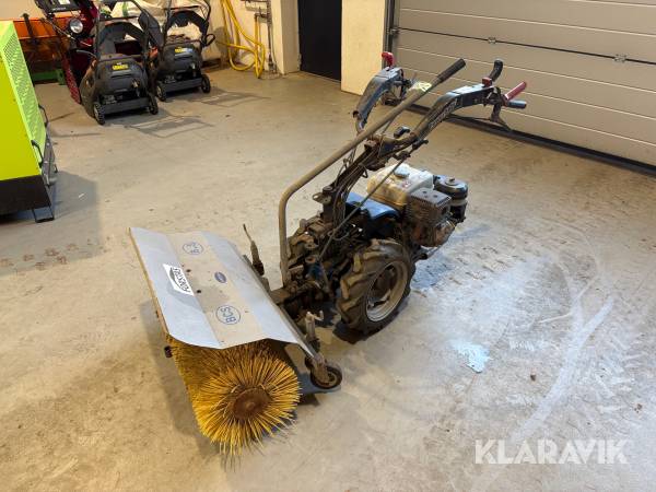 2-hjulet traktor BCS MC 728 med fejekost