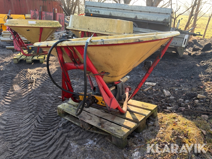 Saltspreder med PTO og hydraulisk spjæld Vicon