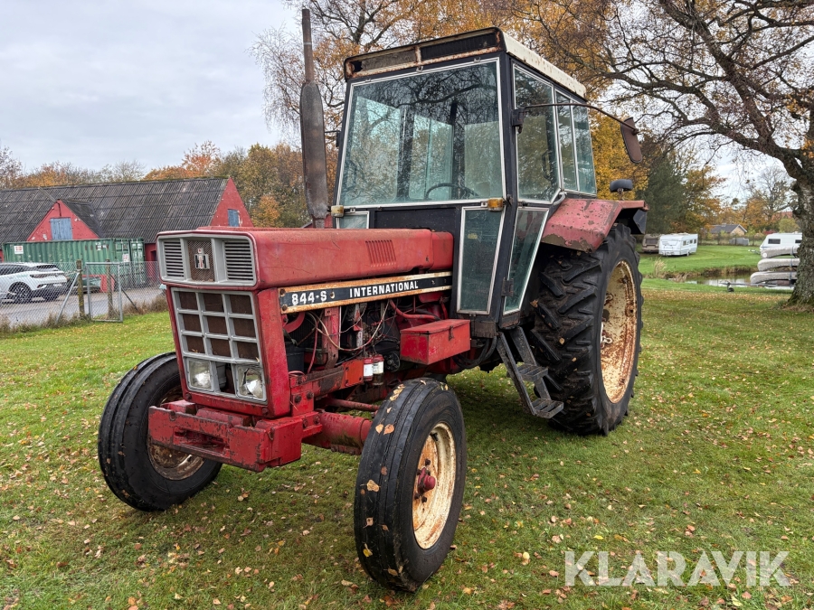 Veterantraktor IH International 844-S