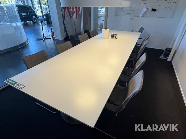 Møde bord samt 10 stole