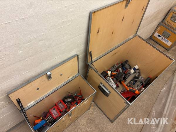 Kasser med værktøj - 2 styk