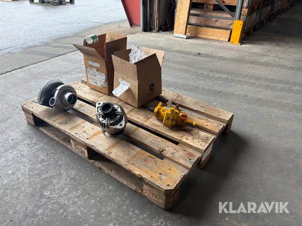 Turbo, generator og brændstofpumpe John Deere og Stanadyne