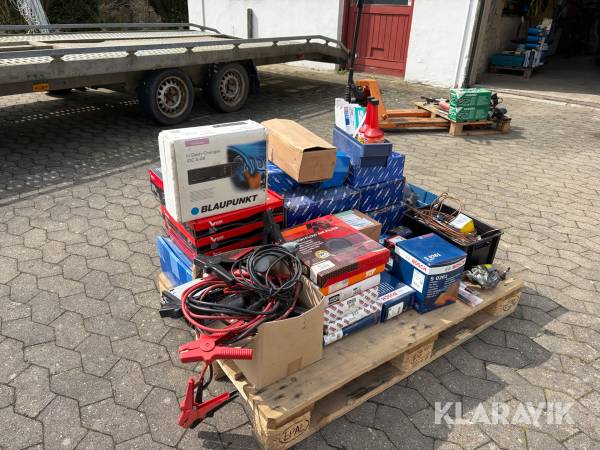 Auto reservedel og værkstedskemi blandet lot