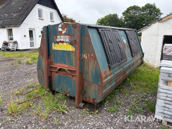 Container