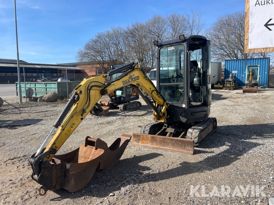 Gravemaskine New Holland E26B SR med skovle