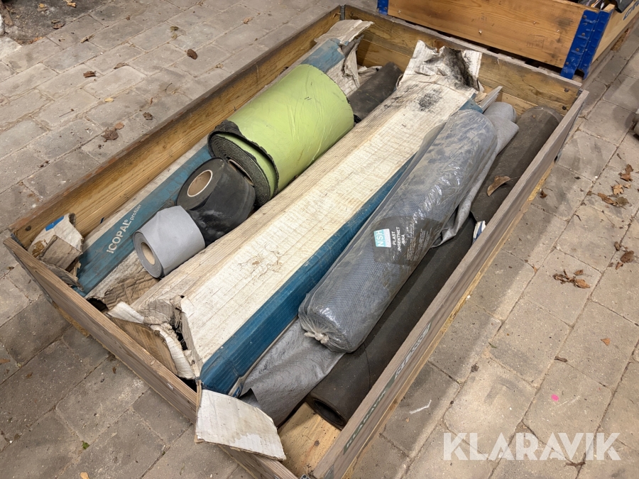 Assorterede tag/membranmaterialer - cirka 8 ruller