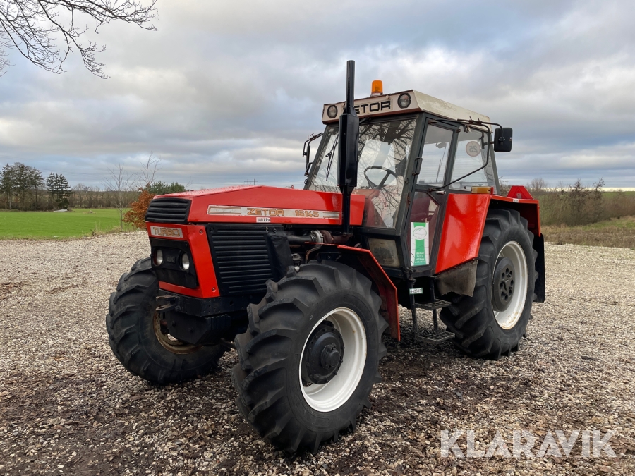 Traktor Zetor 16145