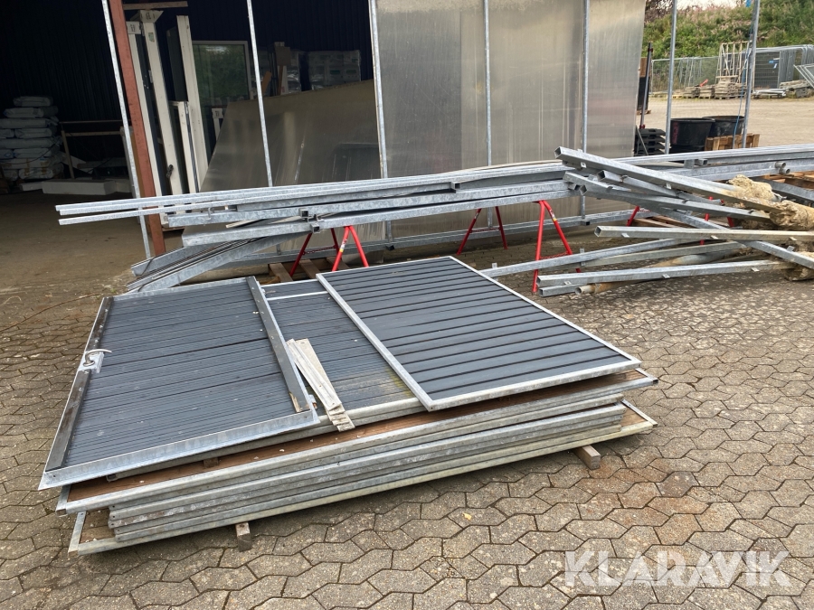 Dobbelt carport med lukket rum. Lyngsø Dobbeltcarport