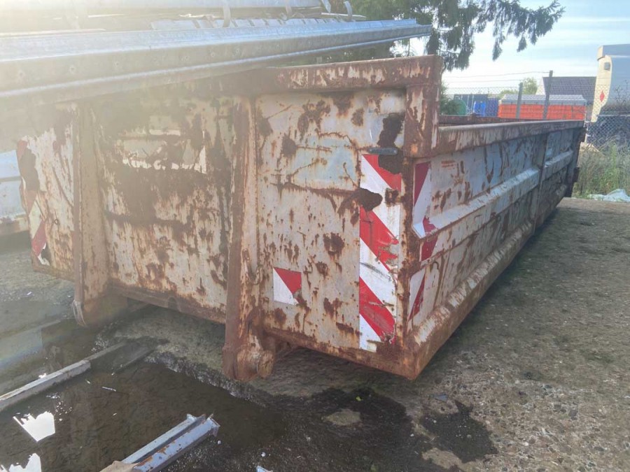 Container