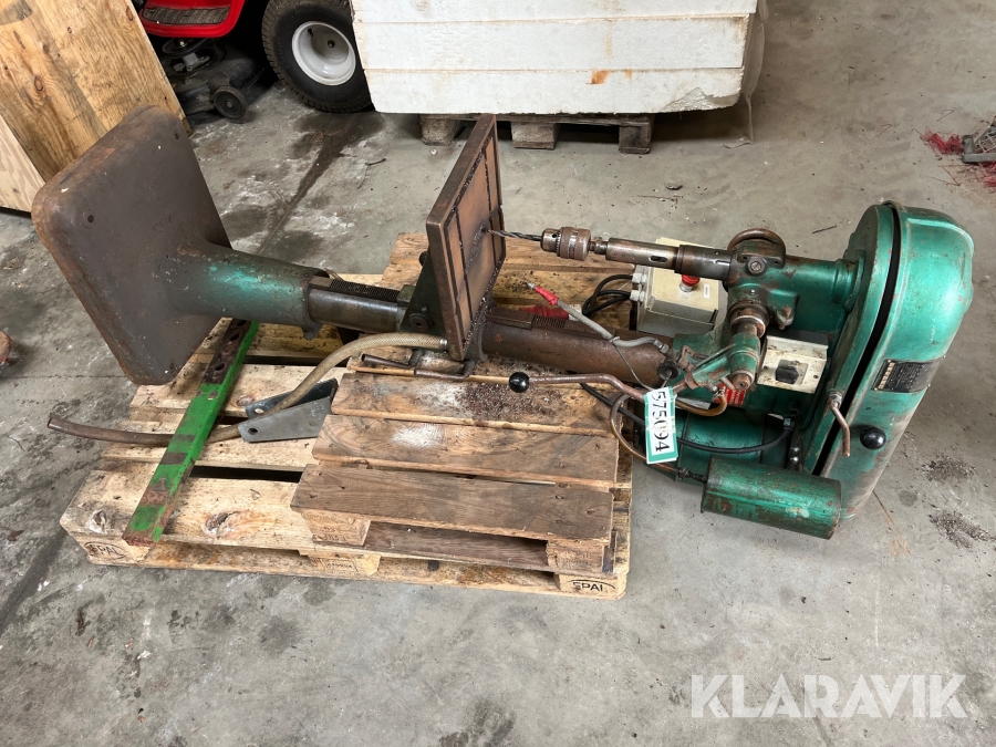 Søjleboremaskine E. Oppelstrup Maskinforretning