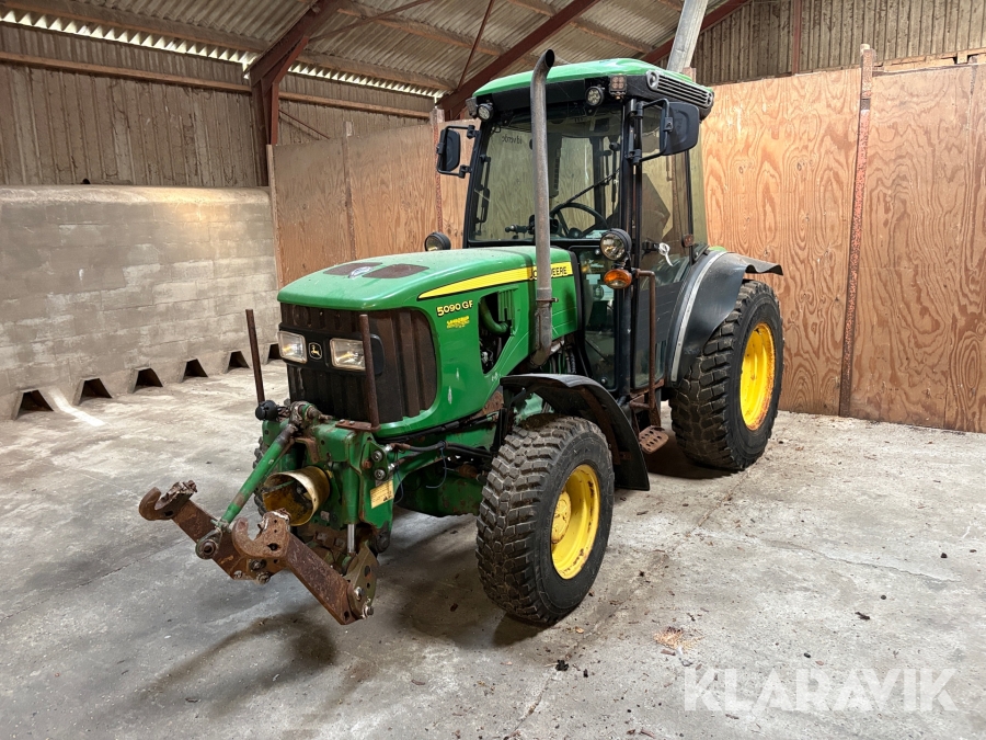 Traktor John Deere 5090F