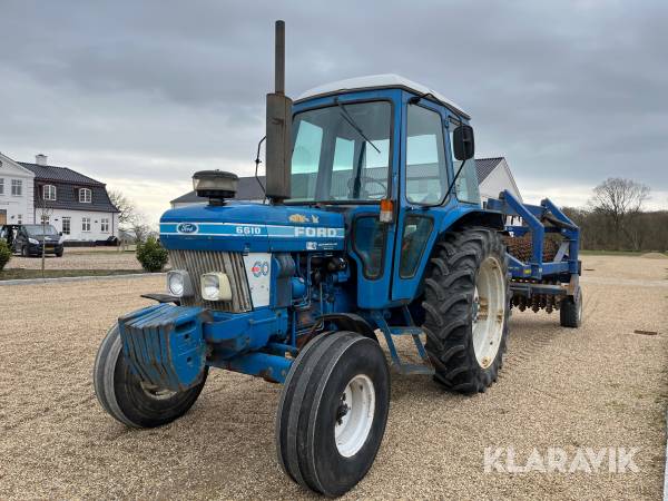 Traktor Ford 6610
