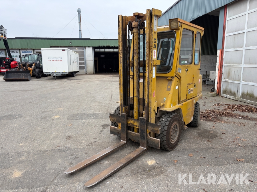 Gas trucks Caterpillar V40C