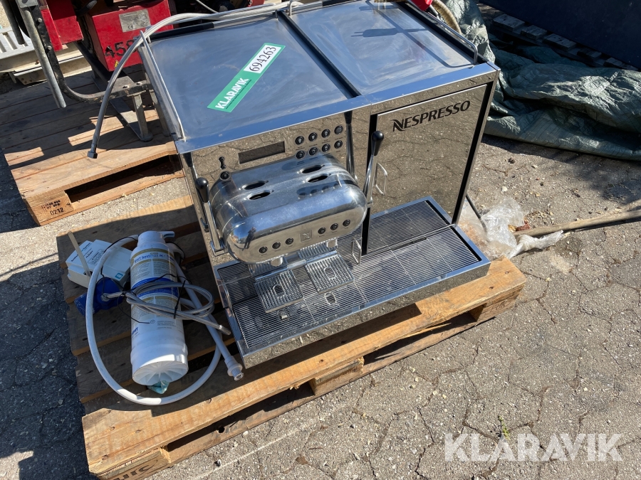 Kaffemaskine NESPRESSO maskine 