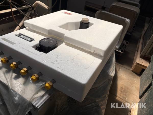 Fjernvarmeunit Metro Therm System 4 Slimline ECL110-MK2 med skab