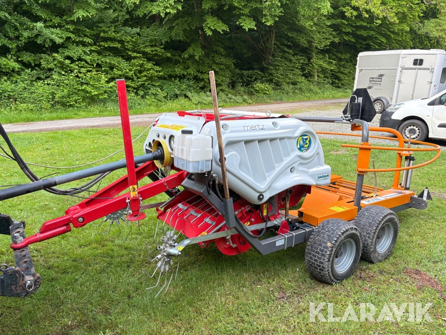 POMI Miniwrap 60 / minirundballe-presser + indpakker Bargam RRX60
