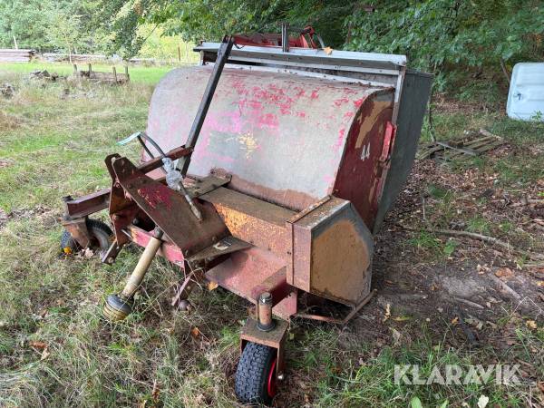 Vertikalskærer Mathews Company LG60B Lawn Genie med opsamler