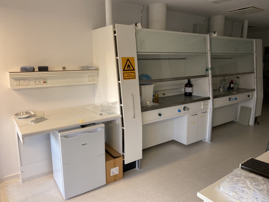 Dobbelt Stinkskab og køleskab