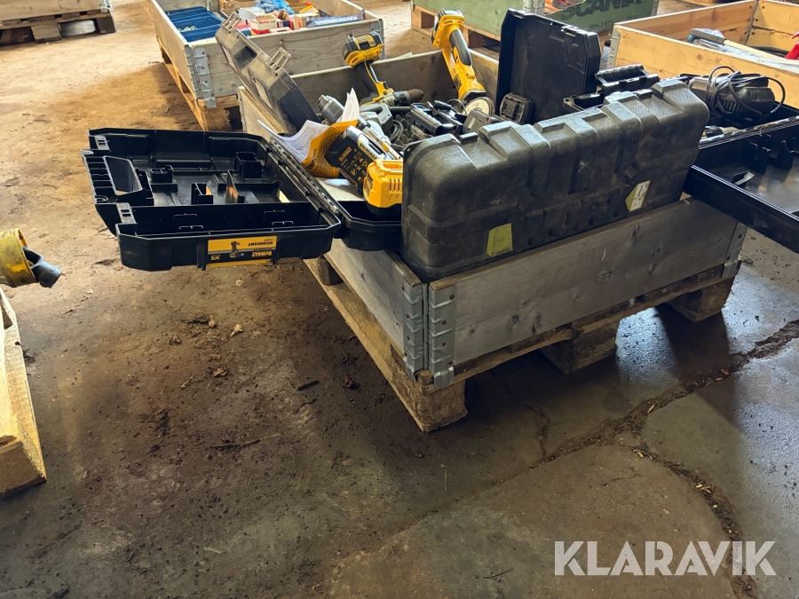 Lot med blandet håndværktøj Dewalt / Carat 7 enheder