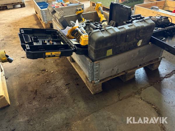 Lot med blandet håndværktøj Dewalt / Carat 7 enheder