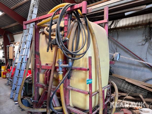 Fronttank Hardi 1200