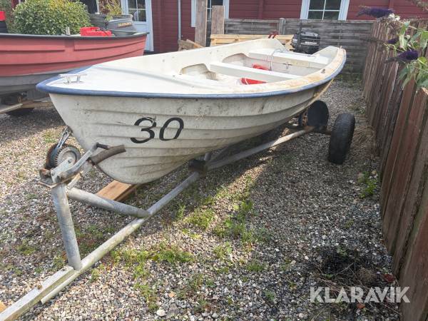 Jolle Ryds-460 motor og vogn medfølger