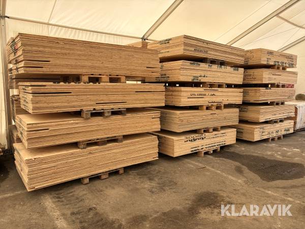 Spånplader ca 560 styk