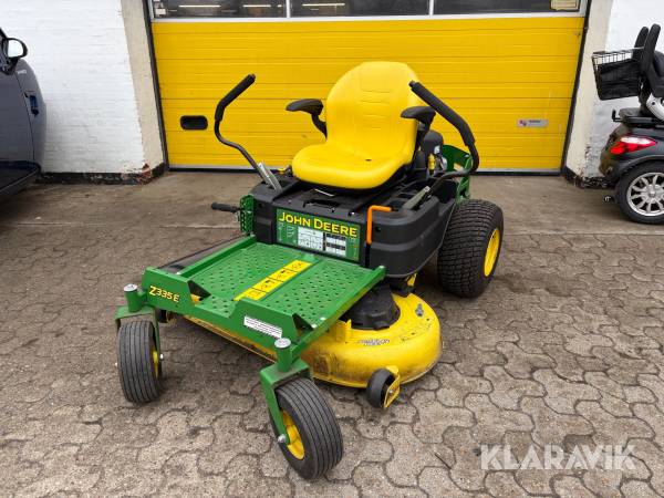 Zero-turn Græsklipper John Deere Z335E