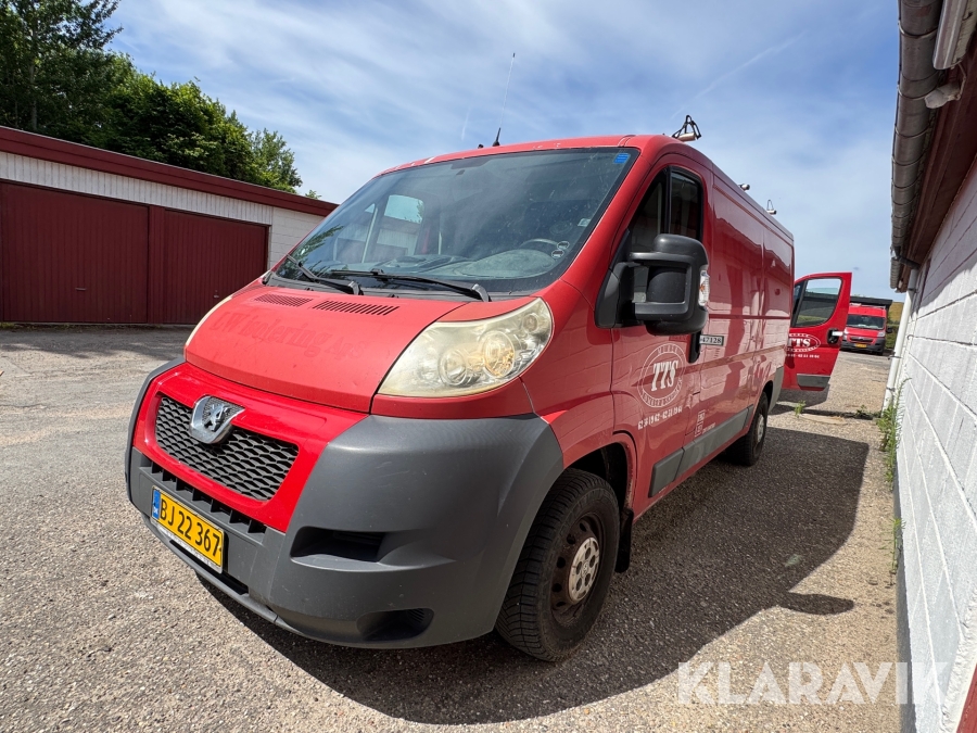 Varebil Peugeot Boxer 2,2 HDI 330 L2H1 130 HK