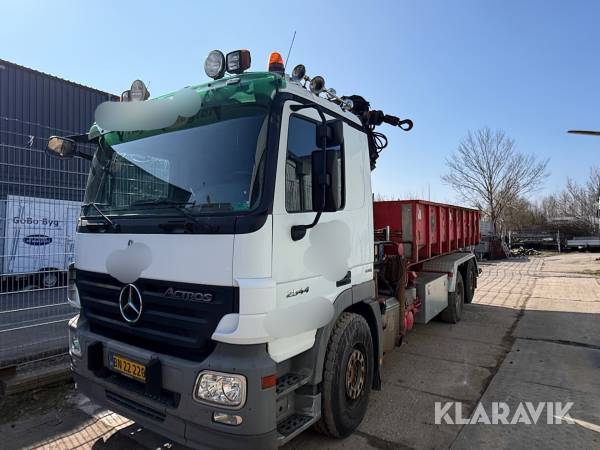 Kranbil Mercedes-Benz Actros 2544