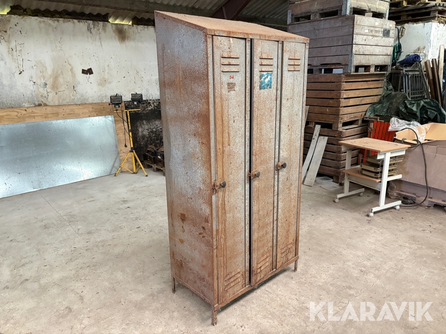 Garderobeskab i metal - 1 styk