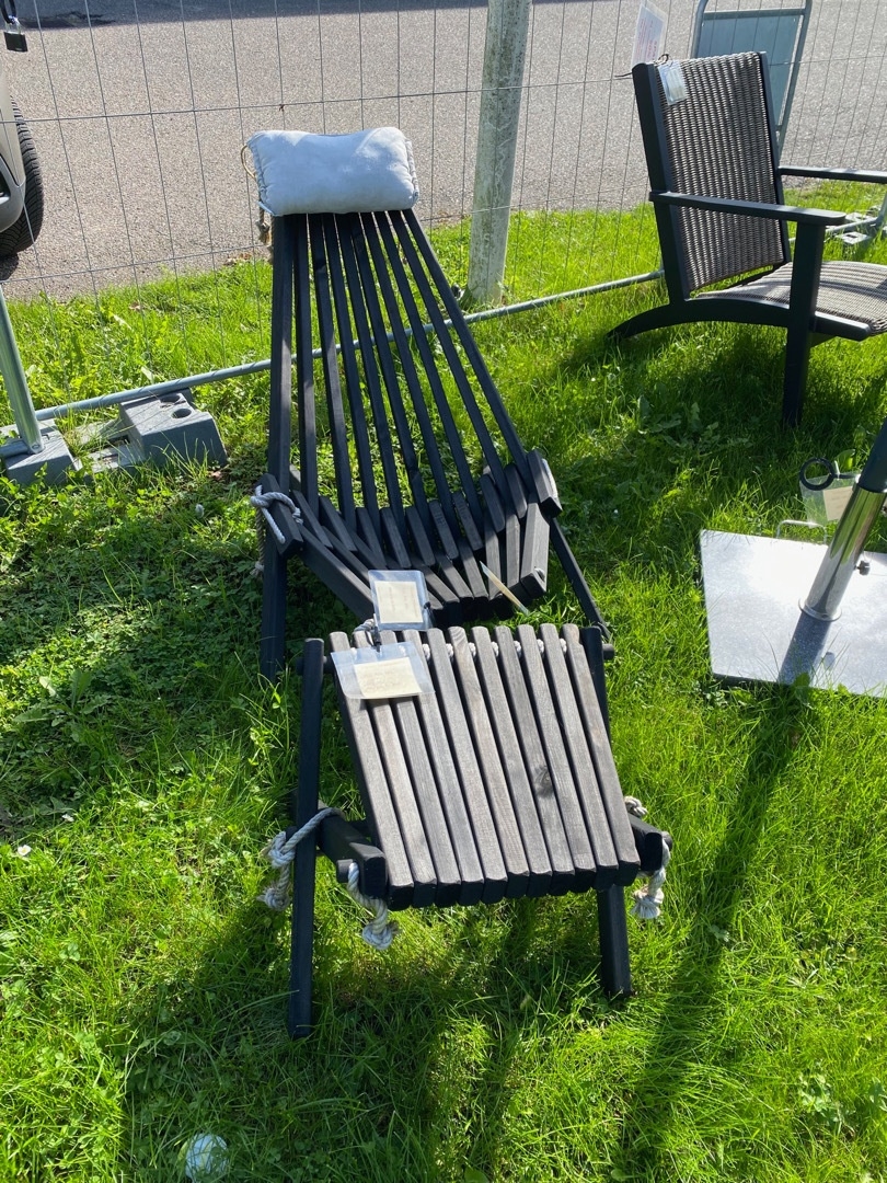 Brafab Ribbon liggestol og skammel