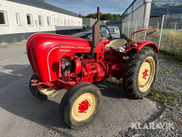 Veterantraktor Porsche Diesel Standard 218