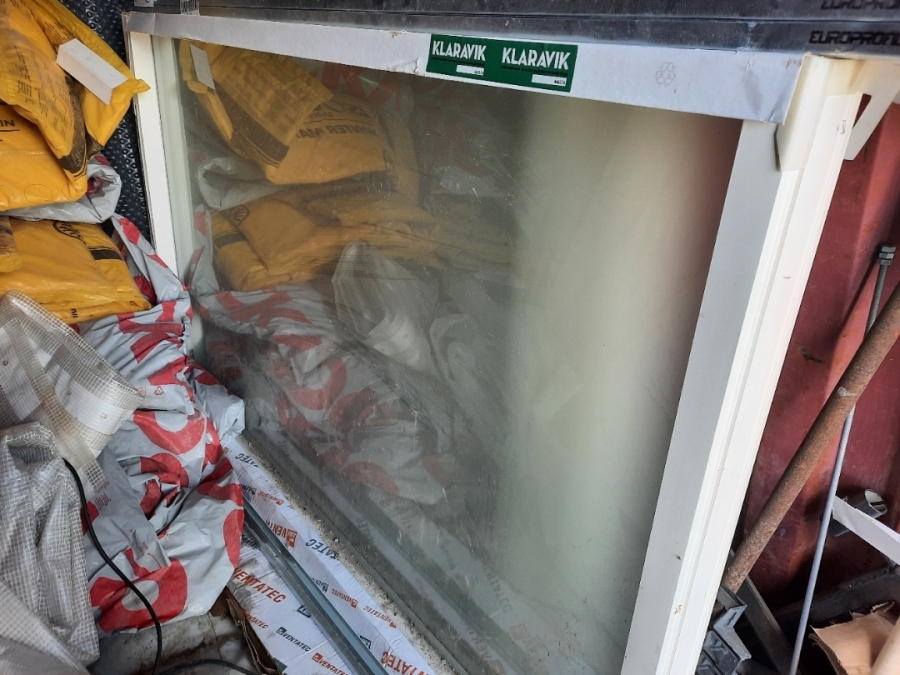 Vindue træ/alu med råglas 129.5 x 211 cm