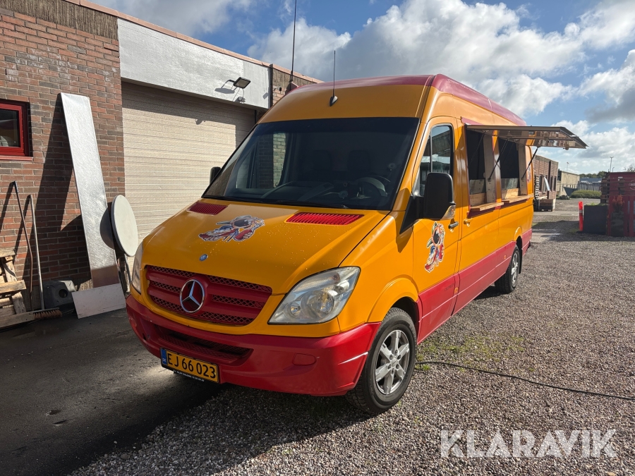 Foodtruck Mercedes-Benz Sprinter 318