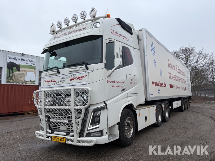 Sættevognstrækker Volvo FH16-550 med køletrailer