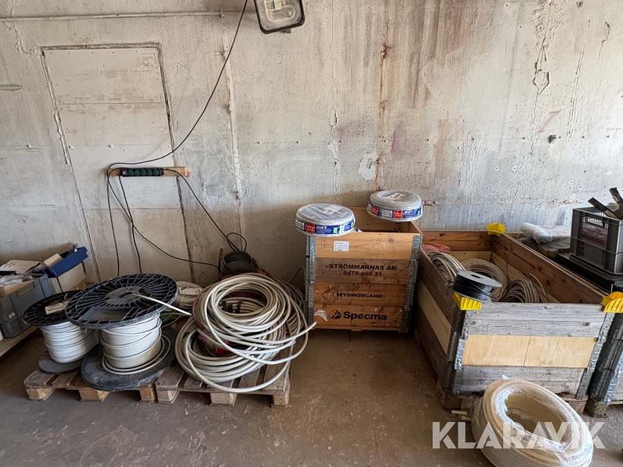 Blandet parti kabler 4 paller